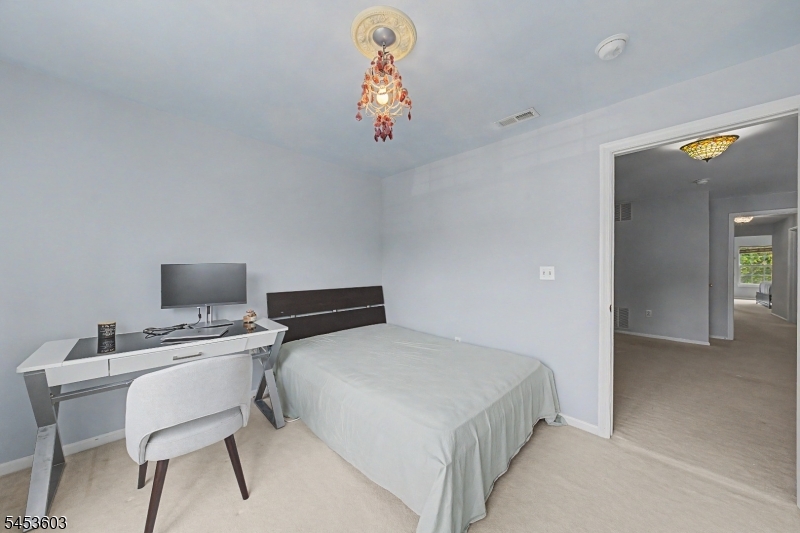 7 Caroline Foster Court Morris NJ 07960