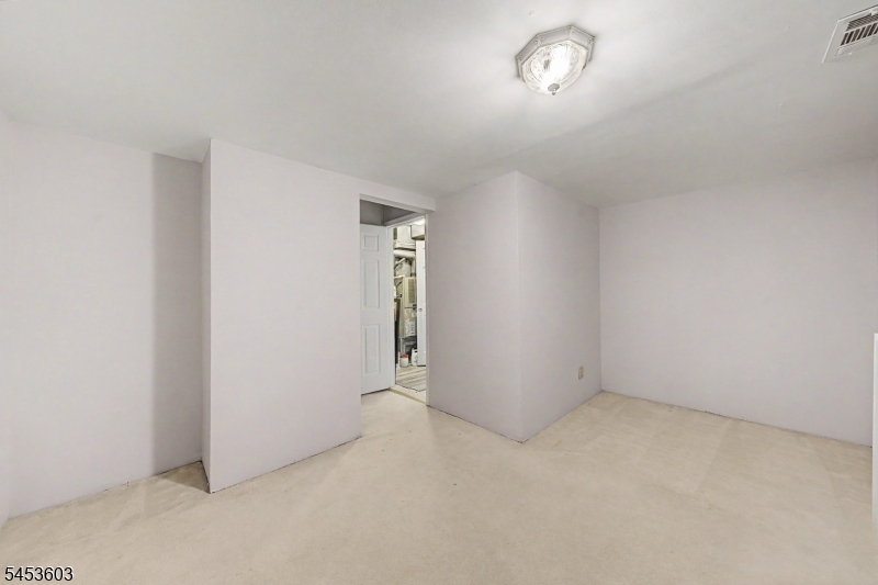 7 Caroline Foster Court Morris NJ 07960