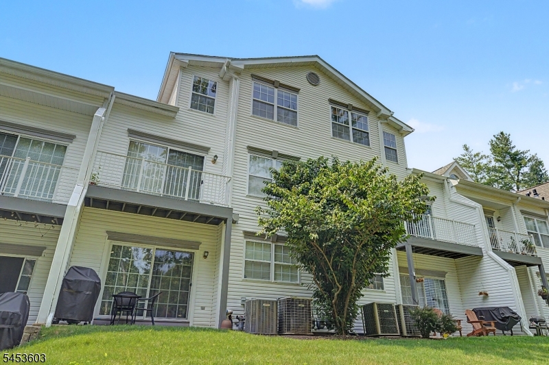 7 Caroline Foster Court Morris NJ 07960