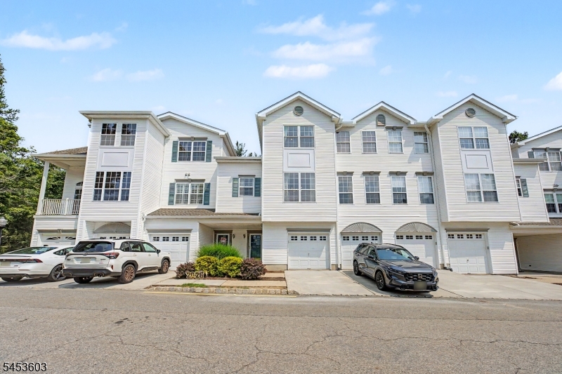7 Caroline Foster Court Morris NJ 07960
