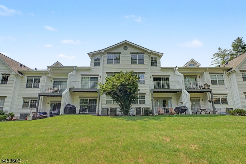 7 Caroline Foster Court Morris NJ 07960