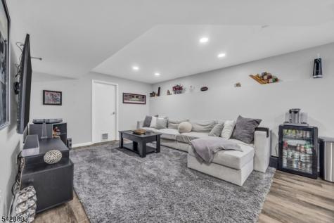 166 Aster Court Readington NJ 08889