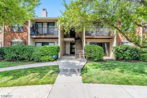 341 Penns Way Bernards NJ 07920