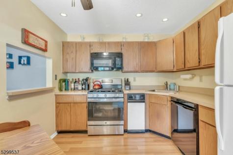 341 Penns Way Bernards NJ 07920