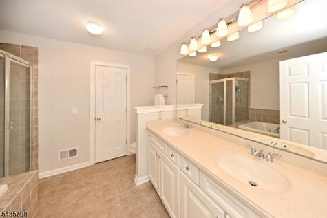 32 Rosewood Court North Haledon NJ 07508