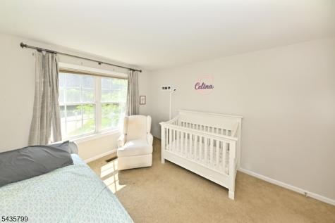 32 Rosewood Court North Haledon NJ 07508