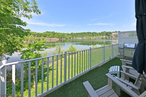 32 Rosewood Court North Haledon NJ 07508