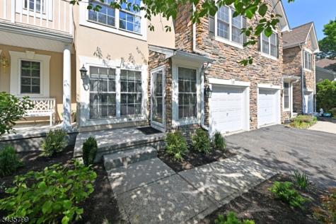 32 Rosewood Court North Haledon NJ 07508