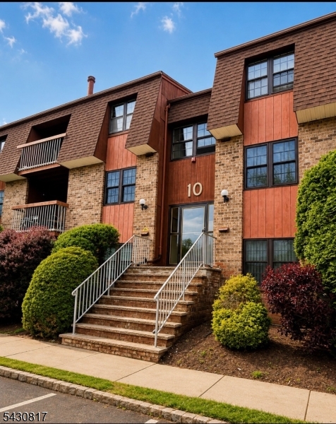 110 Keystone Court Woodbridge NJ 07095