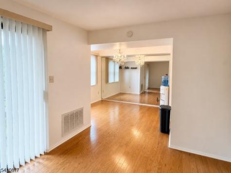 110 Keystone Court Woodbridge NJ 07095
