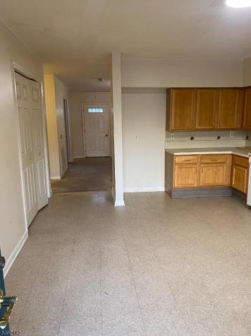 268 W Kinney Street Newark NJ 07103