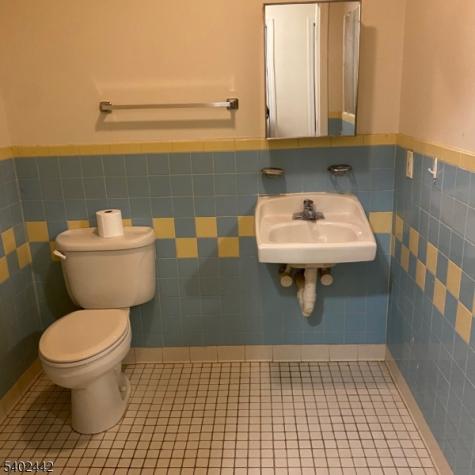 268 W Kinney Street Newark NJ 07103