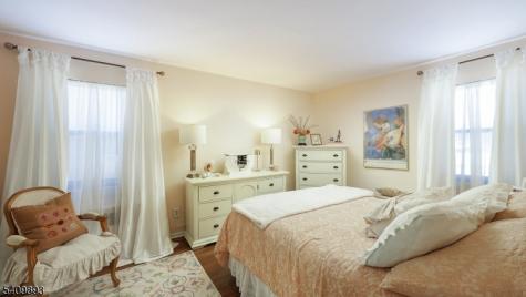 58 Sandra Circle Westfield NJ 07090