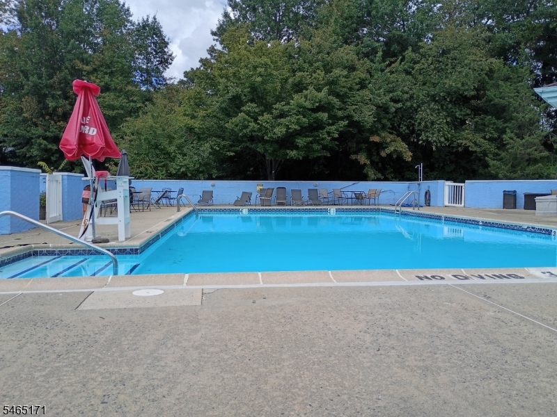 6 Lake Avenue East Brunswick NJ 08816