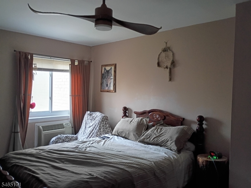 6 Lake Avenue East Brunswick NJ 08816