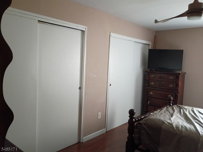6 Lake Avenue East Brunswick NJ 08816