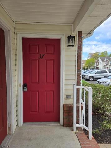 37 Forest Drive Piscataway NJ 08854