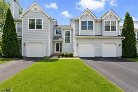 22 Willow Ci Hamburg NJ 07419