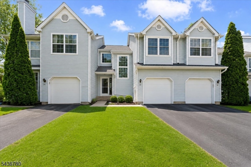 22 Willow Ci Hamburg NJ 07419