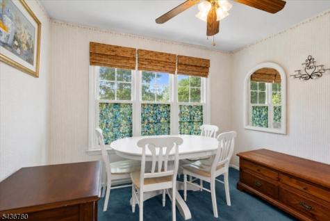 22 Willow Ci Hamburg NJ 07419
