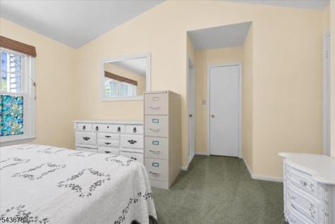 22 Willow Ci Hamburg NJ 07419