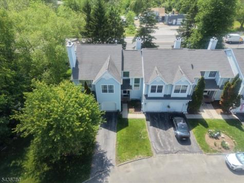 22 Willow Ci Hamburg NJ 07419