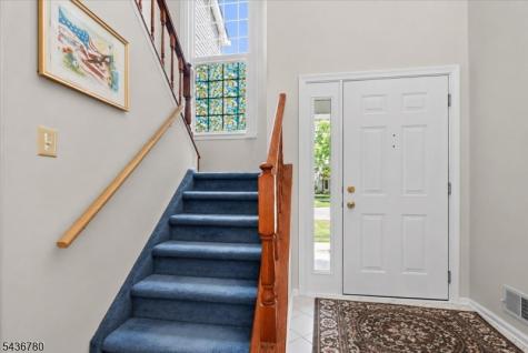 22 Willow Ci Hamburg NJ 07419