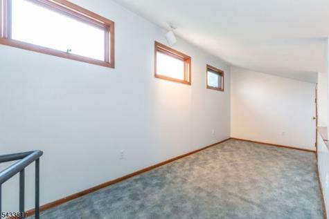 131 Mcpeek Road Andover NJ 07848