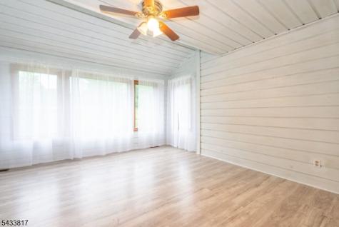 131 Mcpeek Road Andover NJ 07848