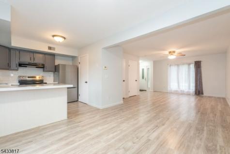 131 Mcpeek Road Andover NJ 07848