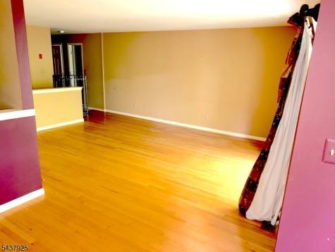 17 Millie Lane East Hanover NJ 07936