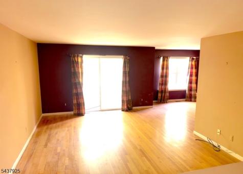 17 Millie Lane East Hanover NJ 07936