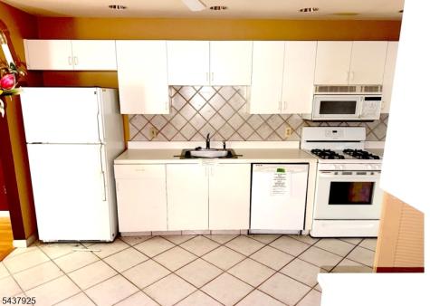 17 Millie Lane East Hanover NJ 07936