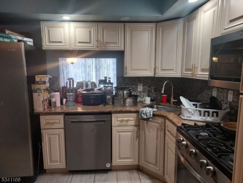 11 Seton Hall Drive Newark NJ 07103