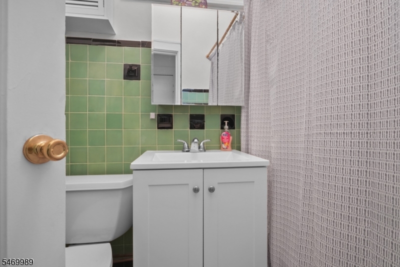 33 62nd Street West New York NJ 07093