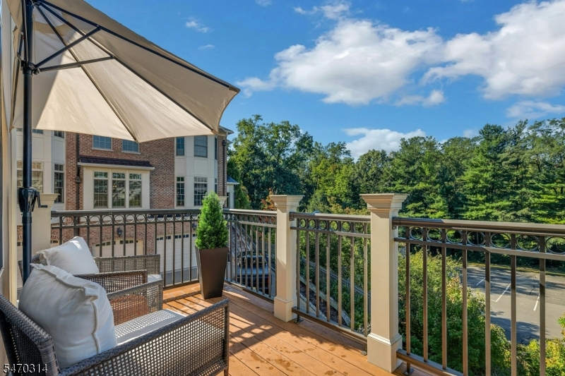18 Howland Terrace Morris NJ 07960
