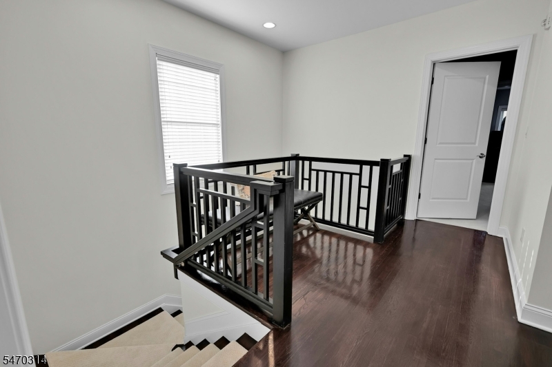 18 Howland Terrace Morris NJ 07960
