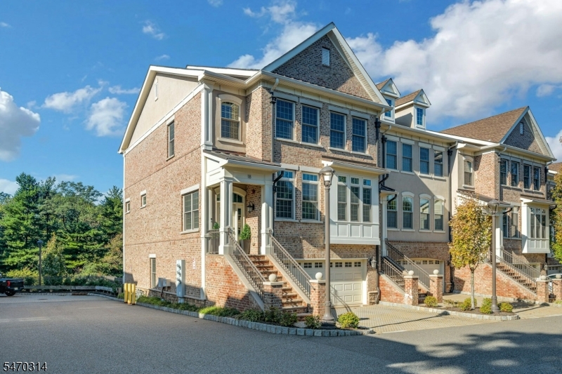 18 Howland Terrace Morris NJ 07960