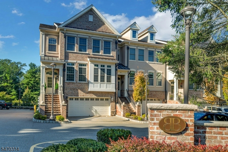 18 Howland Terrace Morris NJ 07960