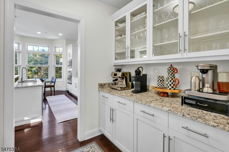 18 Howland Terrace Morris NJ 07960