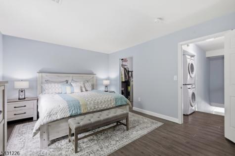64 Cambridge Oxford NJ 07863