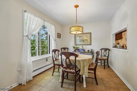 18 B Foxwood Dr Unit B Morris Plains NJ 07950