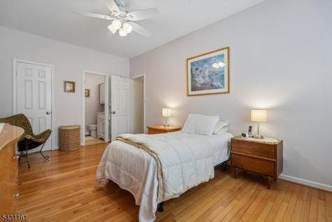 18 B Foxwood Dr Unit B Morris Plains NJ 07950