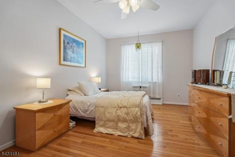 18 B Foxwood Dr Unit B Morris Plains NJ 07950