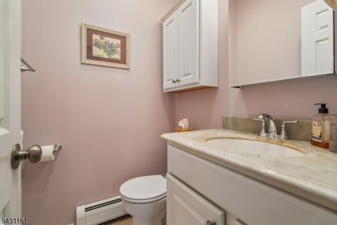 18 B Foxwood Dr Unit B Morris Plains NJ 07950