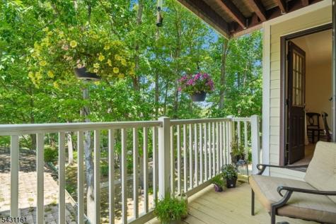18 B Foxwood Dr Unit B Morris Plains NJ 07950