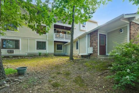 18 B Foxwood Dr Unit B Morris Plains NJ 07950