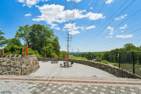 18 B Foxwood Dr Unit B Morris Plains NJ 07950