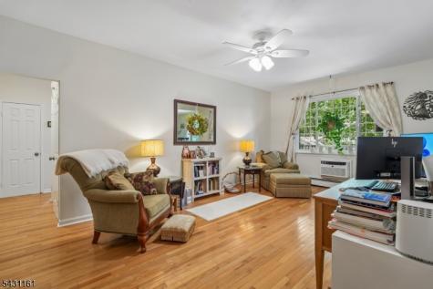 18 B Foxwood Dr Unit B Morris Plains NJ 07950