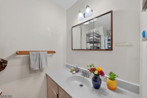 808 Eves Drive Hillsborough NJ 08844